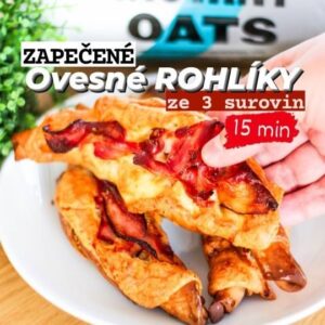 Viktorie Hrazdílková Instagram - Zapečený nebo obložený? Jak si vychutnáš tento ovesný rohlík ty? 😋🥐

OVESNÉ ROHLÍKY 🥐👩‍🍳👨‍🍳

🥐 150g instantních vloček
🥐  1 ČL kypřícího prášku
🥐 80g bílého jogurtu
🥐 vejce na potření
🧀🍖 3 plátky sýru a 3 plátky uzeniny

Postup: Ovesnou mouku (instantní vločky) smíchej s kypřícím práškem a přidej bílý jogurt. Zpracuj nelepivé těsto, které rozděl na 3 časti (3 🥐), z každé části vytvoř trojúhelník (začni ze širší strany) a zabal do tvaru rohlíku (viz reel video). Rohlíky peč na 200°C / 12 až 15 min a poté si jej můžeš obložit a nebo jako já, rohlíky předpeč na 5 min a poté na dalších 10 min nechej zapéct se sýrem a uzeninou 😋👌👩‍🍳👨‍🍳.

Recept vznikl ve spolupráci se značkou @myproteincz kde do 13. 10. nakoupíš s -40% slevou s kódem: VIKI 🛒❤️.

Baví tě mé recepty?👩‍🍳 Podpoř mou tvorbu ❤, sdílením a milým komentem 🥰.

Chceš mít mé rychlé recepty přehledně a pohromadě 👉 objednej si mou kuchařku do pátku jen za 159 Kč na webu 𝗳𝗶𝘁𝘃𝗶𝗸𝗶.𝗰𝘇 👩‍🍳📖😋

Nutriční hodnoty 1ks (zapečeného): 
B: 14,3g
S: 32,76g
T: 11,1g
288 kcal

#myprotein #snack #rohlik #snidane #dnessnidam #domacirohliky #domacipecivo #zdraverohliky #ovesnerohliky #oatsnack #svacina #ovesnevlocky #dnesvecerim #vecere #bilkoviny #foodhack #fitnessrecept #zdravejidlo #hubnuti #rychlyrecept #dnesjim #dnesjem #healthyfood #jidlo #recept #rychlerecepty #inspirace #motivace #czechfitnessgirl #fitnesscz