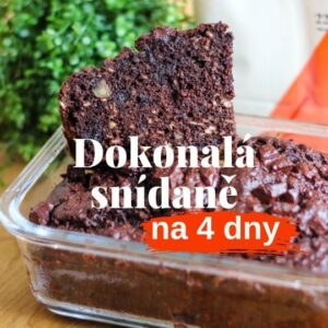 Viktorie Hrazdílková Instagram - Bude toto i tvá "dokonalá zdravá snídaně"? 😋🫶 

OVESNÉ BROWNIE 😋🍫 

🍫 1 banán
🍫 2 odměrky ovesných vloček
🍫 1 odměrka proteinu
🍫 2 PL kakaa
🍫 hrst ořechů
🍫 hrst čokolády
🍫 1 ČL kypřícího prášku
🍫 1 bílý jogurt 

Postup: Banán rozmačkej, přidej ovesné vločky (pro jemnější konzistenci jsem použila Instant Oats - ovesná mouka), vanilkový protein, kakao, hrst ořechů, hrst čokolády a jogurt. Vše zamíchej a můžeš přidat nahoru extra čokoládu. Dej péct do předem vyhřáté trouby na 180°C / 30 min 🤤👌❤️🍫. 

Recept vznikl ve spolupráci se značkou @myproteincz kde s mým kódem: VIKI objednáš NEJEN nejlepší ovesnou mouku pod názvem INSTANT OATS s -45% slevou (sleva platí i na celou sekci s oblečením a slevový kód je platný do 14. 3.) 

Baví tě mé recepty?👩‍🍳 Podpoř mou tvorbu ❤, sdílením a milým komentem 🥰. 

Chceš mít mé rychlé recepty přehledně a pohromadě 👉 podpoř mou tvorbu a objednej si mou NOVOU kuchařku jen za 169 Kč na webu 𝗳𝗶𝘁𝘃𝗶𝗸𝗶.𝗰𝘇 👩‍🍳📖😋 

Nutriční hodnoty 1 porce (1/4):
B: 15,8g
S: 24,1g
T: 12,35g
271 kcal 

#brownie #cokolada #zdravasnidane #ovesnevlocky #snidane #svacina #dezert #zdravydezert #weightlossfood #dnesjim #dnesjem #foodporn #bilkoviny #zdravevareni #zdravejidlo #zdravyrecept #rychlyrecept #rychlejidlo #dnesjimfit #jedlo #recept #foodlover #foodblogger #inspirace #motivace #czechfitnessgirl #hubnuti #fitnesscz #weightlossrecipes #myprotein