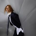 Viktoriya Isakova Instagram - Самое время для того, чтобы найти минуты для рефлексии. Проводить этот год, встретить новый. В кадре @v_isakova Фото @slav_no Стилист @dilourens