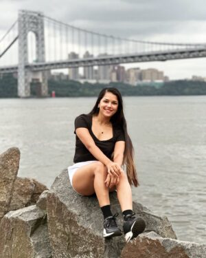 Vinitha Jaganathan Instagram - 🖤🤍
.
.
.
.
.
#black #white #dress #smile #love #instagood #instadaily #instagram #travel #newyork #nyc #view #goodvibes