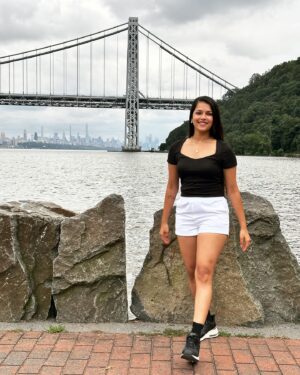 Vinitha Jaganathan Instagram - 🖤🤍
.
.
.
.
.
.
#photooftheday #photography #park #instagood #instafashion #instadaily #blackandwhite #bridge #love #smile