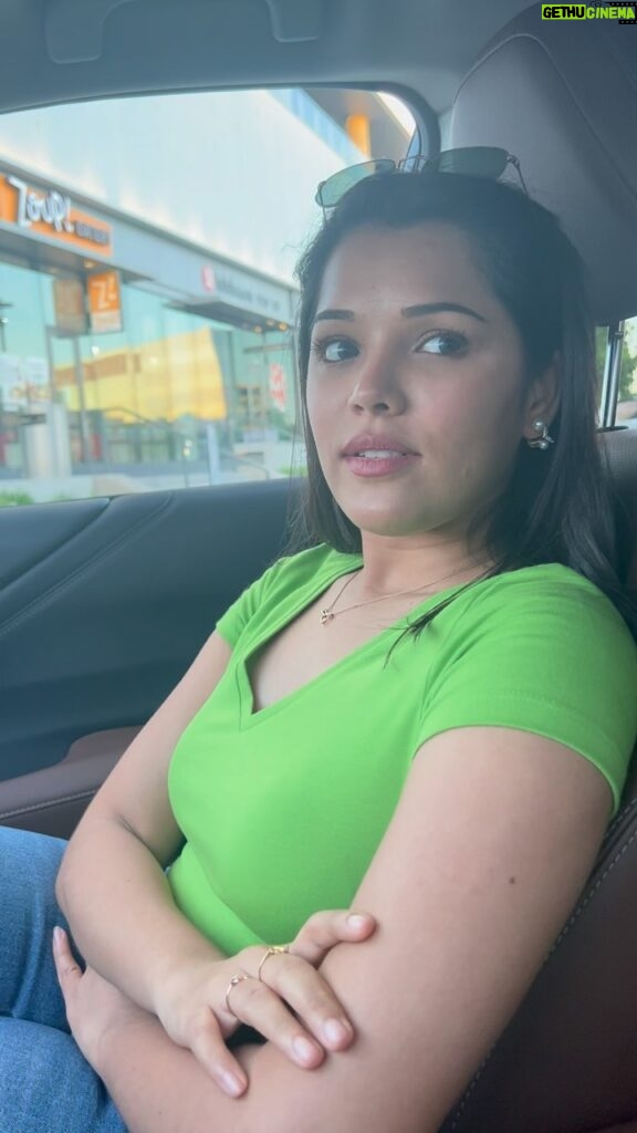 Vinitha Jaganathan Instagram - Patience level 0 Tag who doesn’t have patience to wait for a second. . . . . . . . #insta #réel #reelsinstagram #explore #tamil #usa #canada #girl #funny #comedy #christmas #ootd #content #dress #car #carreels