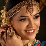 Vinitha Jaganathan Instagram – Shoots of sweh artistry🌸❤️
Happy new year insta family💥

Makeup,Hairstyles,draping – @sweh_artistry 
Inframe @vinithajaganathan_official 
Costume @sevvisilks 
Jewels @chennai_jazz 
Photography @vdop_photography 

#makeuplook #makeuptransformation #makeuplife #bridalmakeup #bridal #bridalhair #muachennai #instatrend #trendingreels #tamilsongs #trend #trendingsongs #makeuplover #instagram #instagood #instalike