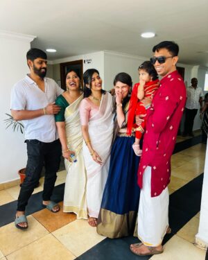 Vinsu Rachel Sam Instagram - Onam ashamsagal my people 🌸✨
#onam2023