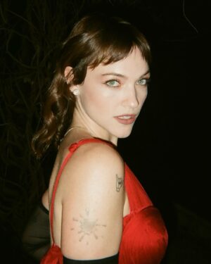 Violett Beane Instagram - A night of caviar and murder to celebrate @deathdetailshulu 2-part finale out tomorrow 🔪🩸 Find out who’s behind all of it. 

Fav model partner. Moose boy @itsamandalim 

Styling. @itsamandalim 
Hair   Makeup. Meeee
Dress. @marialuciahohan24 
Heels. @brunomagliofficial 
Jewels. @davidyurman 
Gloves. @laelosnessofficial 
Bag. @simkhai