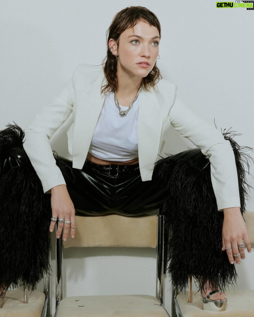 Violett Beane Instagram - @schonmagazine talking all things @deathdetailshulu 🌟 Last episode before the 2-part finale is out tonighttttt 🌟 All episodes will be streaming March 5th. BUCKLE UP 🫣 photography. @philchester @sarakbyrne fashion. @tracyshapoff @forwardartists talent. @violettbeane hair. @josephchase for @exclusiveartists using @unite_hair make up. @staceytan_ @forwardartists using @isamayabeauty @milkmakeup fashion make up assistant. @cassidy.mamula location. @figandoak interview. @alperkurtul