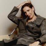 Virginia Cavendish Instagram - E veio o vento e aquela vontade solta de rir. ✨🌷🌷✨ 📸 @brunacastanheira 💨 @luisaarraes ✨♥️✨ #virginiacavendish #foto #photo #brunacastanheira #luisaarraes #alegria #vento