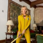 Virginia Da Cunha Instagram - KILL VIR 🙅‍♀️🍷⚠️ Lo que nos hemos reído ayer grabando escenas de conocidas películas en @chateauancon para el nuevo proyecto que estoy produciendo y conduciendo; que saldrá a partir de mayo por @elsietetv y @a24noticias “El Círculo del Vino” es algo inesperado donde el vino se muestra con sus múltiples conexiones. De la naturaleza al infinito. Pronto verán un adelanto, feliz semana a todos! 😘