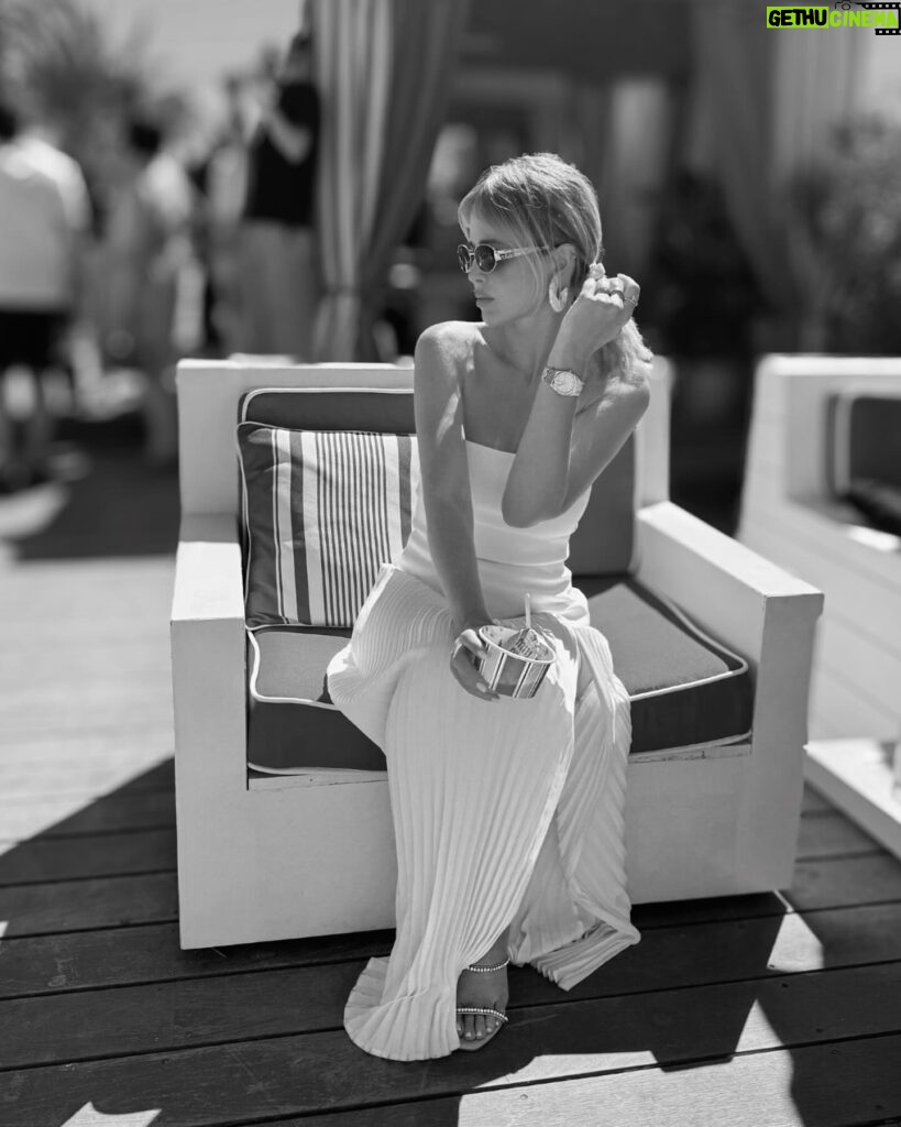 Virginie Conte Instagram - Summer club at Cannes by @miumiu