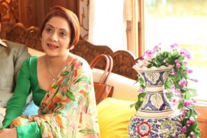 Vishavpreet Kaur Instagram - Some random clicks from the shoot… 🎬 
#pashminna #behindthescenes #onlocationshoot 

 📸:- @kaish_cinematics