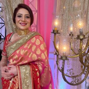 Vishavpreet Kaur Instagram - ❤️✨💫
#pashminna 
#sonysab 
#sareelove 
#feelingbeautiful