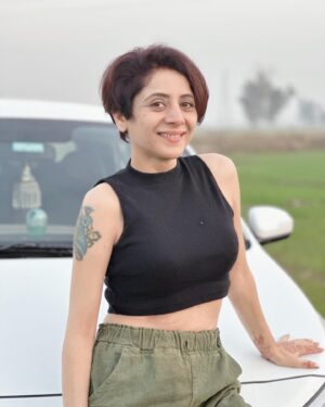 Vishavpreet Kaur Instagram - Be you….the world will adjust ….😉😇