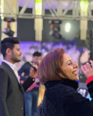 Vishavpreet Kaur Instagram - #onstage #myhappyplace❤