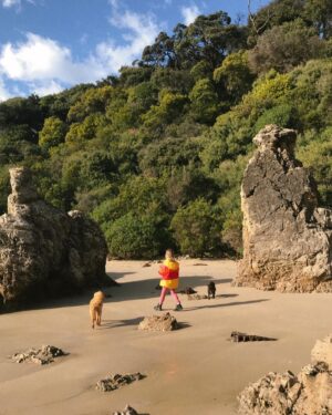 Viva Bianca Instagram - Photo dump 🤗

1. First day of a new acting gig 🎭 
2. Coco’s 4 months old now and pulling the lead like a boss
3. On the weekends I direct traffic sitting on a kid’s BMX for extra $$
4. Little guy went skiing with his dad
5. Little girl went to the beach house with mama
6. I’ve *finally* started to read George Saunders’ ‘A Fish in a Pond in the Rain’ which was given to me by @kmildenhall and can’t put it down!!!
7. same same - thank you Kate x
8. On holidays we eat pancakes 
9. Pinch me 🌈

#photodump