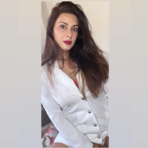 Vivana Singh Instagram - Happy Holi to all 🩵🩶🩷🎨🎨🎨💜💛💚

#insta #instagram #explore #explorepage✨ #explorepage #exploremore #instalike #instagood #happy #vibes #gratitude #happy #holi #🤗