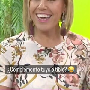 Vivi Kreutzberger Instagram - ¿Qué escuchaste tu? 🤣 Como sea te esperamos en #MásViviqueNunca desde las 16:00 horas solo por #TVMAS 🎉