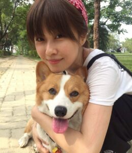 Vivi Lee Top 100 Instagram Photos and Posts