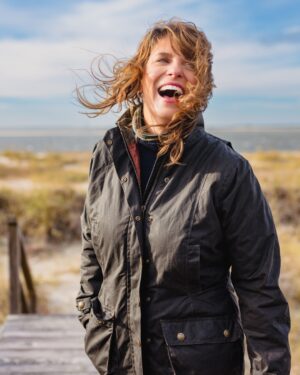 Vivian Howard Instagram - I don't hunt or fish or horseback ride, but I do love to be outside, and I sure do love this coat! Thanks to my friends at @tombeckbe for letting me be a part of their first women's jacket launch.