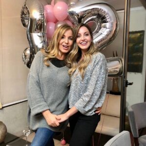 Viviana Nunes Instagram - Disfrutando de la celebración de un nuevo cumpleaños de mi hija @natyzerene 🙏💕🙏💕