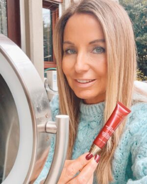 Viviana Nunes Instagram - Estoy encantada con los resultados de la crema Biox Ultra de @premiercosmeticschile: hidrata y ayuda a detener el paso del tiempo! 😉 Aprovechen este fin de semana sus precios de revancha, están buenísimos !!