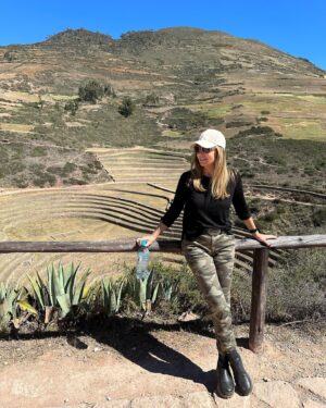 Viviana Nunes Instagram - Disfrutando de la magia y misterio de Valle Sagrado de los Incas, en Los Andes Peruanos …. 🌿🤩⛰️🤩