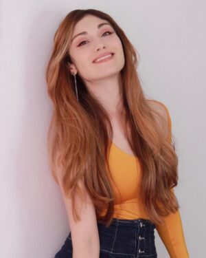 Viviana Santos Instagram - Hace rato no subía fotitos… estas me tocó tomarlas rápidamente, pero como que me gustaron, ¿cuál les gusta más a ustedes?