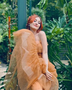 Viviana Santos Instagram - “ Capricorn girls are sunshine☀️mixed little hurricane 🌪️”
Makeup by: @johnrodriguez_makeup 
Pics by: @manuelprieto01 @geoslebi