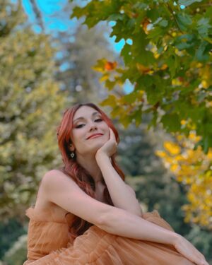 Viviana Santos Instagram - “ Capricorn girls are sunshine☀️mixed little hurricane 🌪️”
Makeup by: @johnrodriguez_makeup 
Pics by: @manuelprieto01 @geoslebi