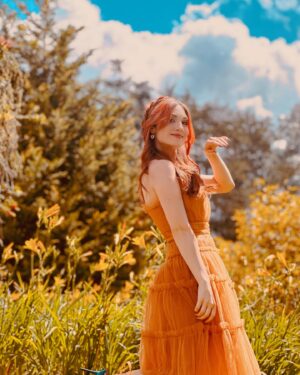 Viviana Santos Instagram - “ Capricorn girls are sunshine☀️mixed little hurricane 🌪️”
Makeup by: @johnrodriguez_makeup 
Pics by: @manuelprieto01 @geoslebi