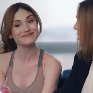 Viviana Santos Instagram - ¿Ya comenzaron a ver #lainfluencer en Netflix? Ya tienen plan este fin de semana y de año 🙃 ... 
Me cuentan cómo  les cae #Kamila
