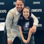 Vivien Lyra Blair Instagram - So… this happened… (😳 Mar🐪) The force was strong this weekend at @fanexposf and I had so much fun. Thank you for having me. And thank you @starwars fans for including me in this amazing galaxy. #vivienlyrablair #markhamill #ewanmcgregor #yoda #daniellogan #starwars #youngleia #sanfrancisco