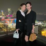 Vivien Yeo Instagram - Sevva farewell party Sevva 今年4月將結束營業 經常會和家人朋友來這裡用餐、慶祝生日 以後Hk就少了間那麼具有特色的餐廳了 好可惜 @sevvahk