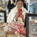 Vivien Yeo Instagram – 韓服體驗
用了1個小時選衣服給錢弄頭髮
再用了一個小時拍了300-400張照片
就讓我post 埋這次吧😝
這次很即興突然決定租韓服
家人說有點被我騙去當攝影師的感覺😂

拍後感，為什麼會有點像我以前拍古裝劇的感覺啊～😆

圖6&7 ： 其實冷得不得了
圖9 ：發現我的粉紅波鞋和韓服挺襯的✌️

好啦，開心就好😁