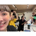 Waa Wei Instagram - 今天fitting，明天要去上海，有點緊張。 今天開會，「一起聽團吧！」下下週就要錄影了，聽節目組說有很多厲害的團，好期待！ 最近每天都要看貓熊影片，朋友也是，還看到哭，他丟連結給我之後換我看到哭。（about 樂寶和奶媽之間的情誼。） 如果有大人芭蕾課我願意嘗試。 番茄和起司太配了，但這個沒有羅勒葉稍微扣了點分。 這不是蝴蝶，這是蛾，也好漂亮。 - 最近每天都在地震，希望所有的恐懼都能變成祝福，祝福台灣這塊美麗的寶島，祝福我的家鄉花蓮。