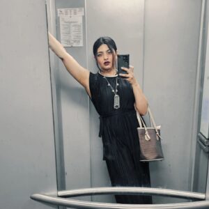 Wafa Khadeeja Rahman Instagram - Work, play, nap 😙

#ootd #fashion #styling #outfitoftheday #black