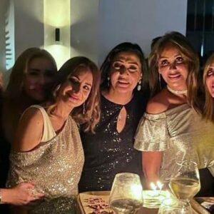 Wafaa Sadeq Instagram - الحلويات وهما بيحتفلوا بيا 😘😘
متحرمش منكم أبدا يا قمرات 😍♥️♥️
