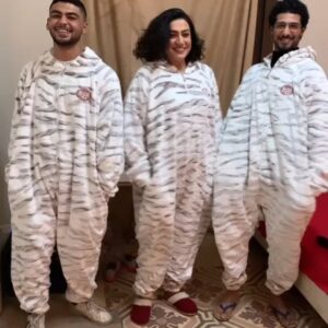 Wafaa Sadeq Instagram - صفاء وادم ويحيى....
من مسلسل أبو العروسه ٣
😂💃❤️🌹