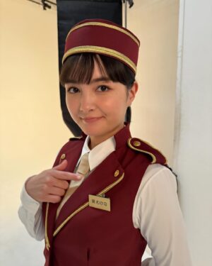 Wakana Aoi Instagram - ．
「ホテルズラボ」のイメージキャラクターを務めさせていただくことになりました！
ホテルの制服ってなかなか着る機会がないのでわくわく☺️

「フーズラボ」のイメージキャラクターと共に、精一杯努めさせていただきます！

応援よろしくお願いします！

#クオレガ
#フーズラボ
#ホテルズラボ
#pr