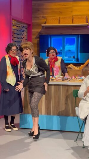 Wanda Sais Instagram - Hoy #GinnaLaChina visitó #LaBolleria y salió electrocuta’ 🤭😂