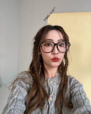 Wei Chaio Lin Instagram - 🤓
@omajormadeo