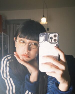 Wen-Ling Cheng Instagram - メガネ