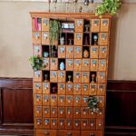Wendi McLendon-Covey Instagram – Weeeeeee! I’ve always wanted a vintage apothecary cabinet, and I found one at Legacy Consignment in Long Beach! I just love treasure hunting in antique stores and consignment shops. 
.
.
.
.
#antiquing #apothecarycabinet #shoplongbeach #consignmentboutique @legacyconsignment_long_beach