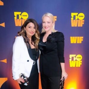 Wendi McLendon-Covey Instagram - Had a great time at the @womeninfilmla Pre-Oscar party last night thanks to my forever date @gladysgonzalezestrada for being awesome, and @chprteam for setting it up!

❤️
Suit:@aliceandolivia
Shoes: @alexandermcqueen
All styling: me