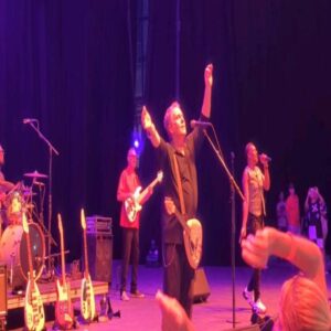 Wendi McLendon-Covey Instagram - About last night: saw @theenglishbeat and @xthebandofficial at the OC Fair! Danced our arses off and got some funnel cake!