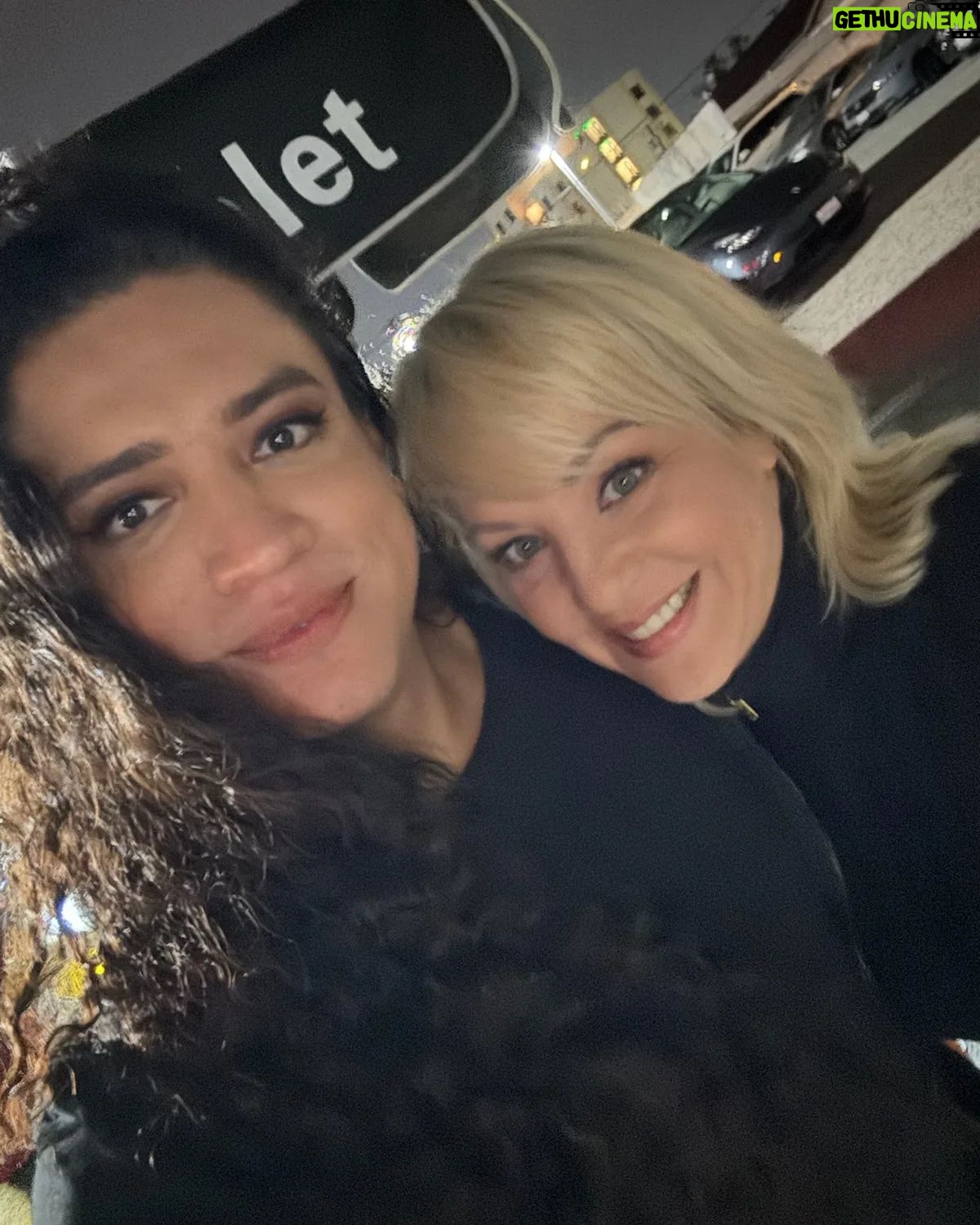 Wendi McLendon-Covey Instagram – Just a couple of gals solving the ...