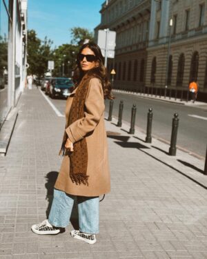 Weronika Rosati Instagram - Po dłuższej nieobecności w Polsce z zachwytem na nowo odkrywam moje ulubione miejsca w stolicy 🫶 #warszawa #warsaw