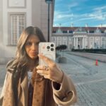 Weronika Rosati Instagram - Po dłuższej nieobecności w Polsce z zachwytem na nowo odkrywam moje ulubione miejsca w stolicy 🫶 #warszawa #warsaw
