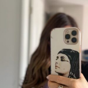 Weronika Rosati Instagram - In honor of @elizabethtaylor legacy and on the day of her passing away in 2011  I would like to share amazing new merch by House of Taylor - Every Purchase Of Apparel Supports The Elizabeth Taylor AIDS Foundation 💜 #elizabethtaylor #elizabethtayloraidsfoundation @elizabethtayloraidsfoundation #ad