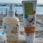 Westny Dj Instagram - @budsorganics.id has been almost whole toddler lifenya Kaimano😍 segala ingredientsnya yg organic bikin aku as mom felt that comfort utk skin needsnya Kaimano.. bahkan nanti untuk Gembilll yang sebentar lg hadir di dunia Unique ini😍 And these are My essentials needs utk kebutuhan dailynya kaimano dari kecil, From Head to Toe😍 Starting with solar Care Lotion , secara matahari Bali amazingly hot, of course kulit harus terlindungi😍 Dan kalo kulit mulai iritasi si super soothing rescue nih yg cepet bgt ilangin segala alergi, bruntusan di kulit😍! Same with Baby Bum Balm, segala perlecetan di area kulit trutama ranah bokong anak🫶🏻 such a savior! For shower head to toe cleanser helped me so much khususnya pas traveling!krn cukup 1 sabun bisa utk shampooing and showering😍, after that jgn lupa pake Mozzie Clear Spray biar para nyamuk jauh2 dari kaimano and even i can use it😍 So Moms, what's your perang Essentials untuk anak2 kalian? #budsorganics #organic #bathessentials #essentials #kids #alatmandi #baby #babystuff #babyneeds
