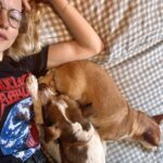 Willa Fitzgerald Instagram - Summer piglets love linen 💗